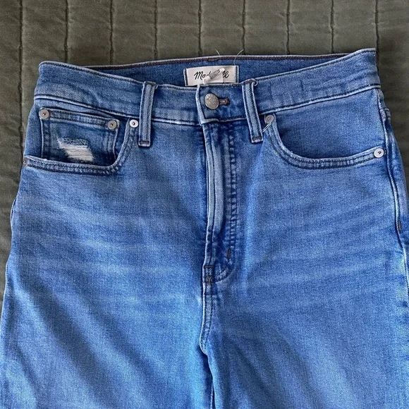 Madewell Women’s The Perfect Vintage Straight Cropped Jean in Montville Wash - Picture 3 of 8